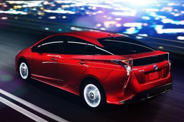 Toyota-Prius_2016 (2)