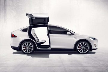 Tesla-Model_X (1)