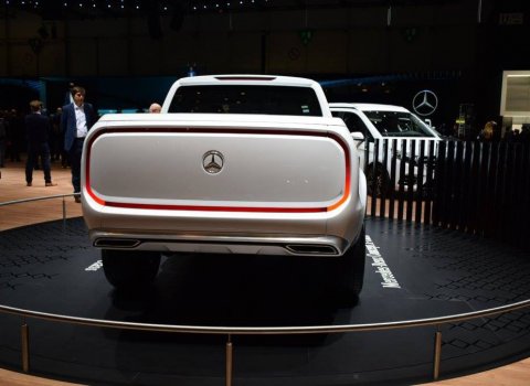 GMS-2017-Mercedes-Benz-X-Concept-05