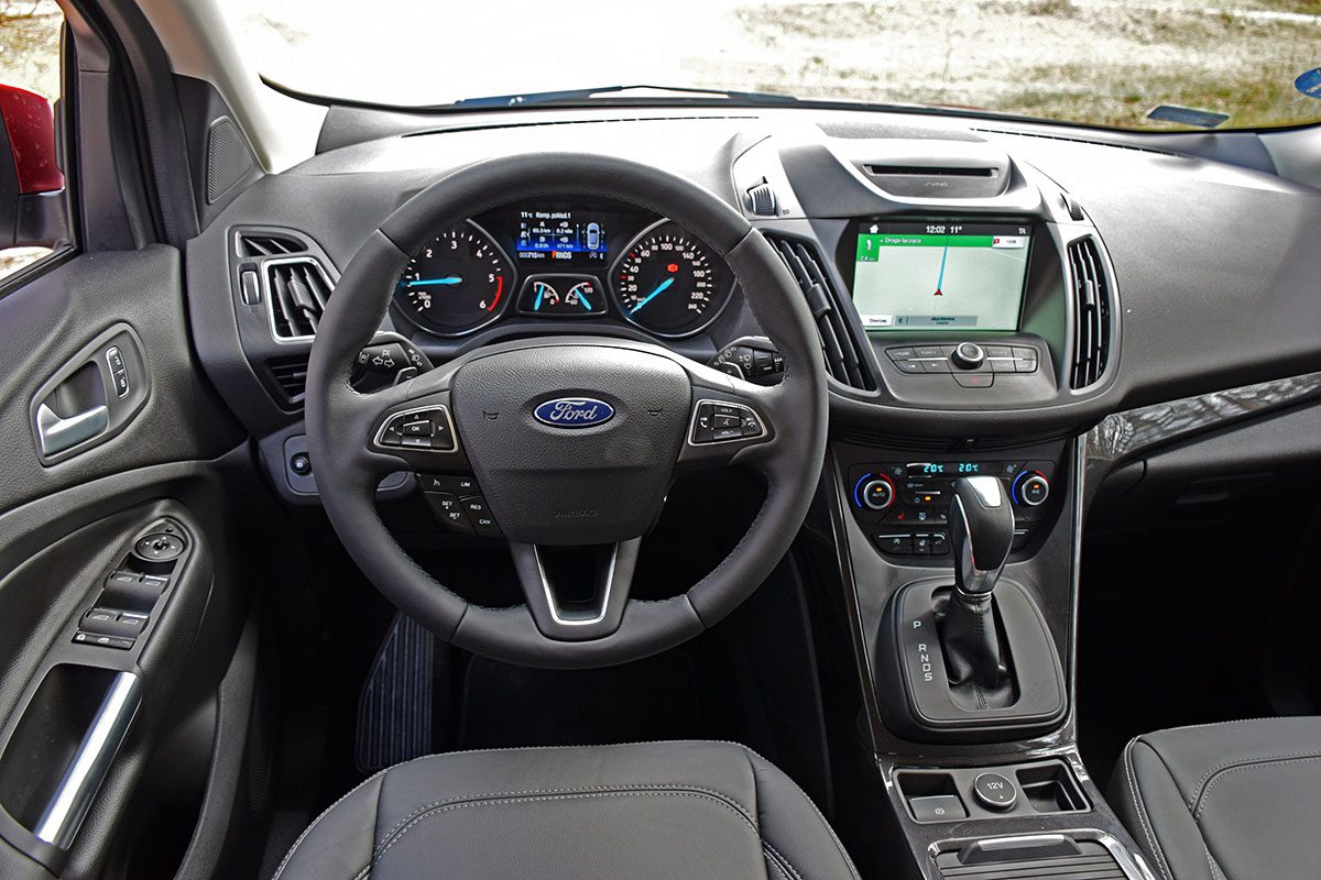 Ford kuga 2 интерьер