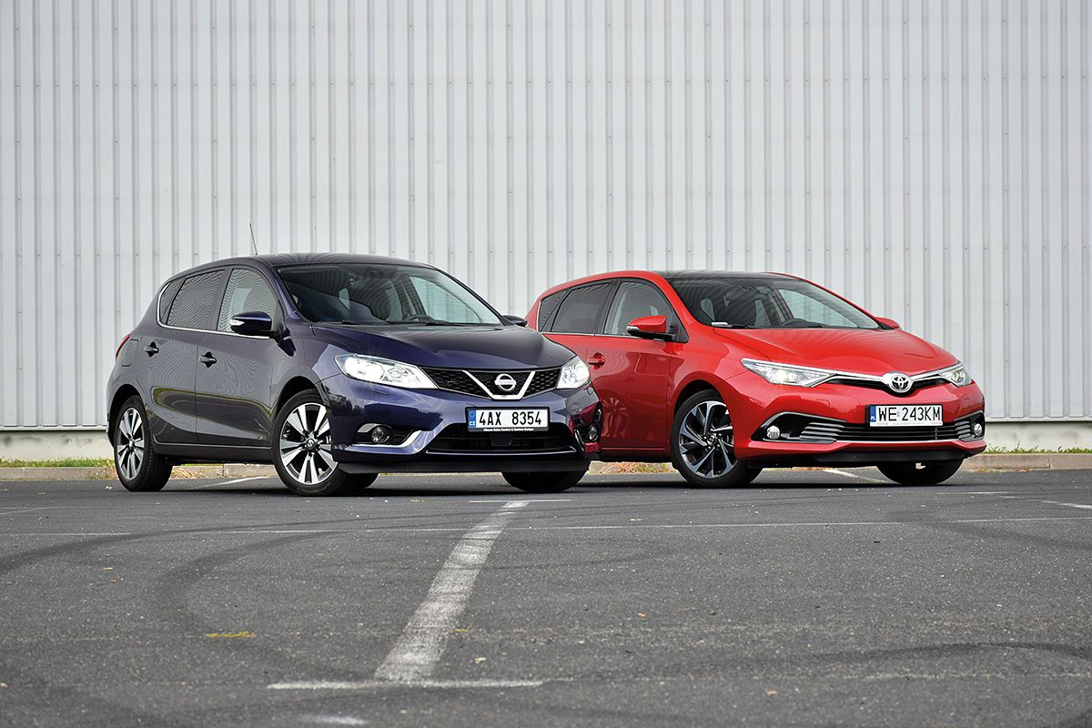 toyota auris vs nissan pulsar