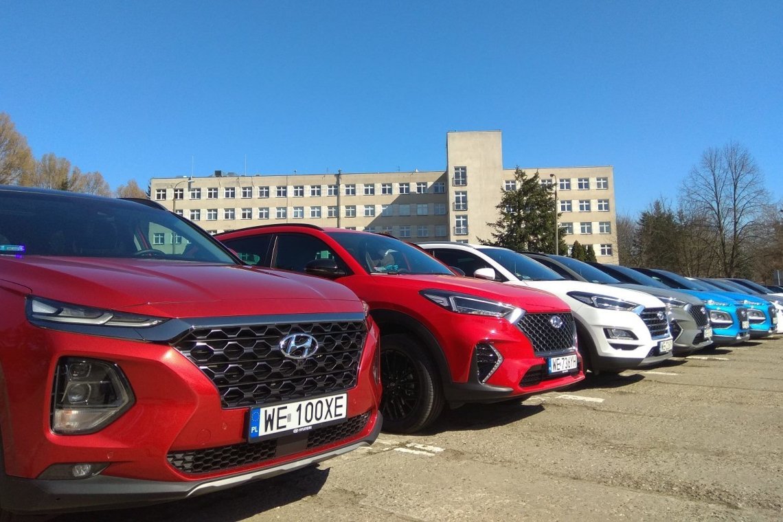Hyundai przekazał samochody do dyspozycji szpitala MSWiA w