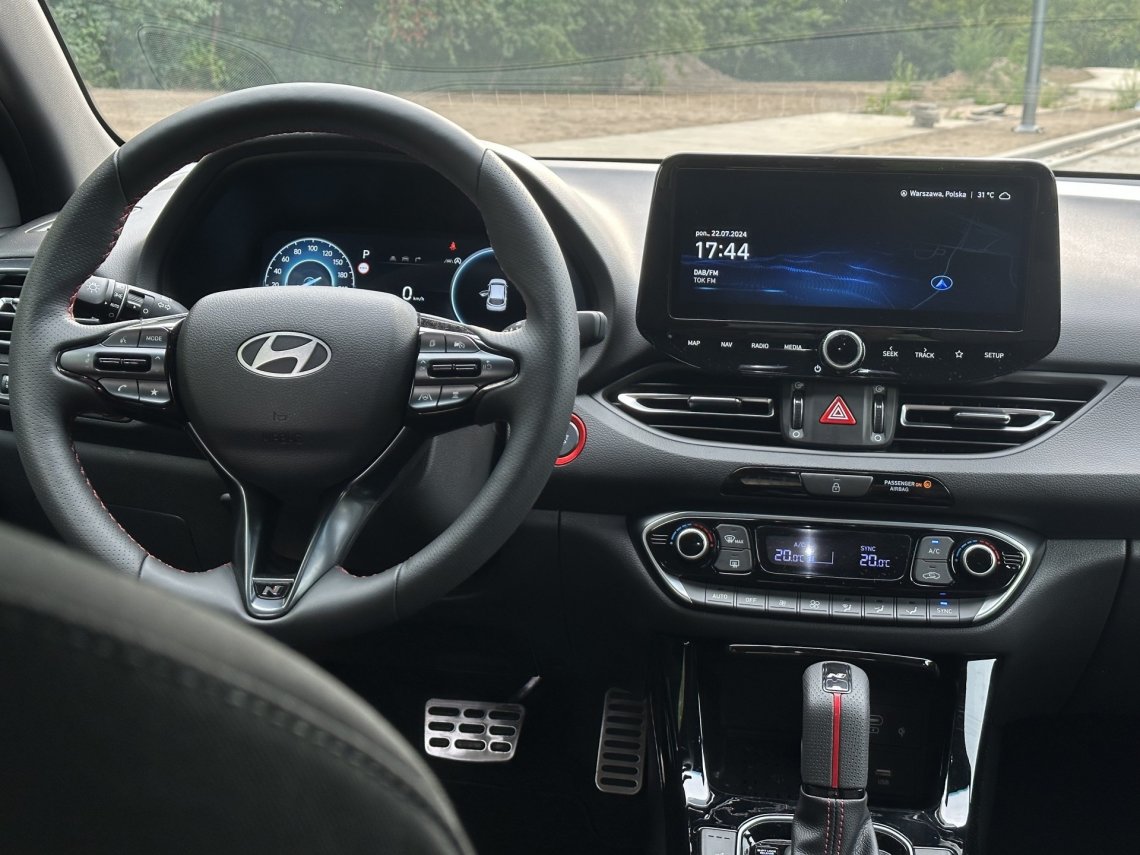 Hyundai_i30_wnetrze