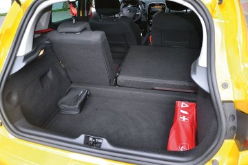 Renault_Clio_RS_PD (17)