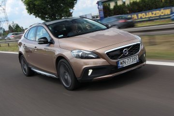 Volvo_V40_Cross_Country_PD (1)