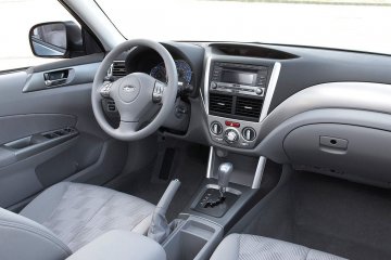 2011-Subaru-Forester-SUV-2.5-X-4dr-All-wheel-Drive-Interior.png