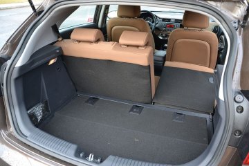 Kia_Rio_P.Dobroslawski (5)