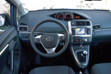 Toyota_Verso_PD (9)