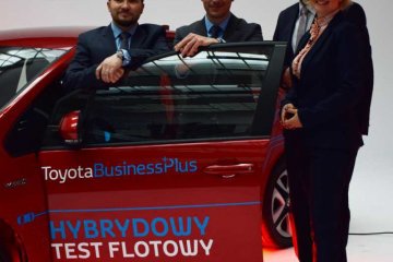 Toyota Prius flotowy (3)