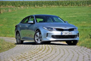 Optima PHEV (1)