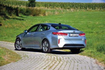 Optima PHEV (5)