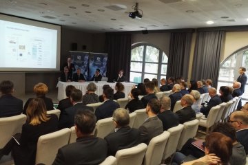 Nie tylko policyjne Kie, ale też samochody Hyundai wkrótce staną się popularnym widokiem na polskich ulicach.