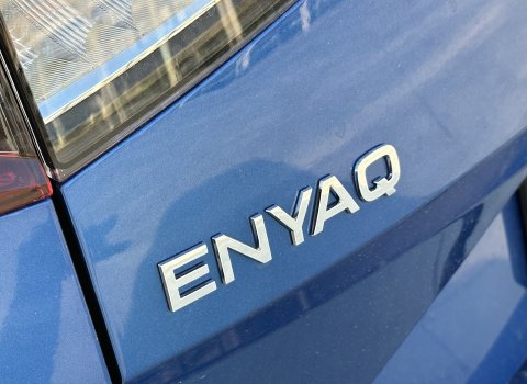 Skoda_Enyaq_male2