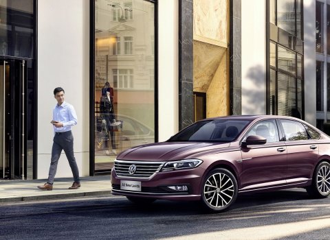 db2020au00656-medium