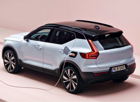 volvo-xc40-recharge-ch_fmt