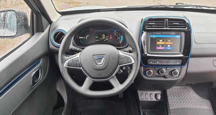 Dacia-Spring-kierownica