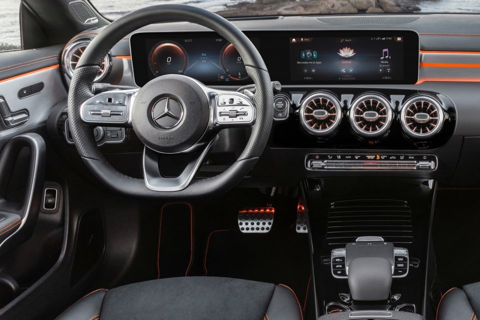 Mercedes-Benz-CLA-2020-1600-8b