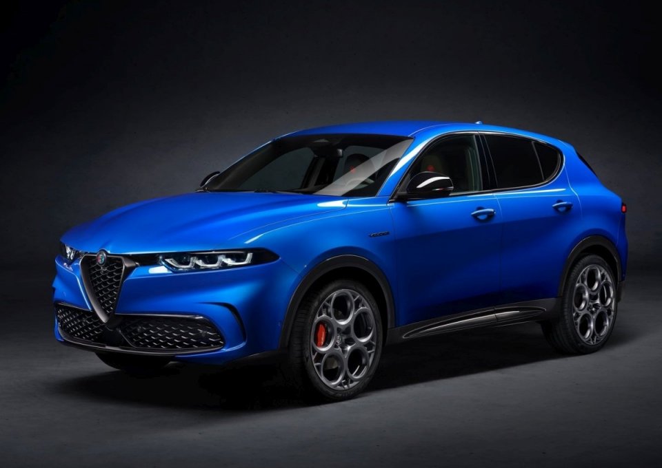 Alfa_Romeo-Tonale-2023-1600-04